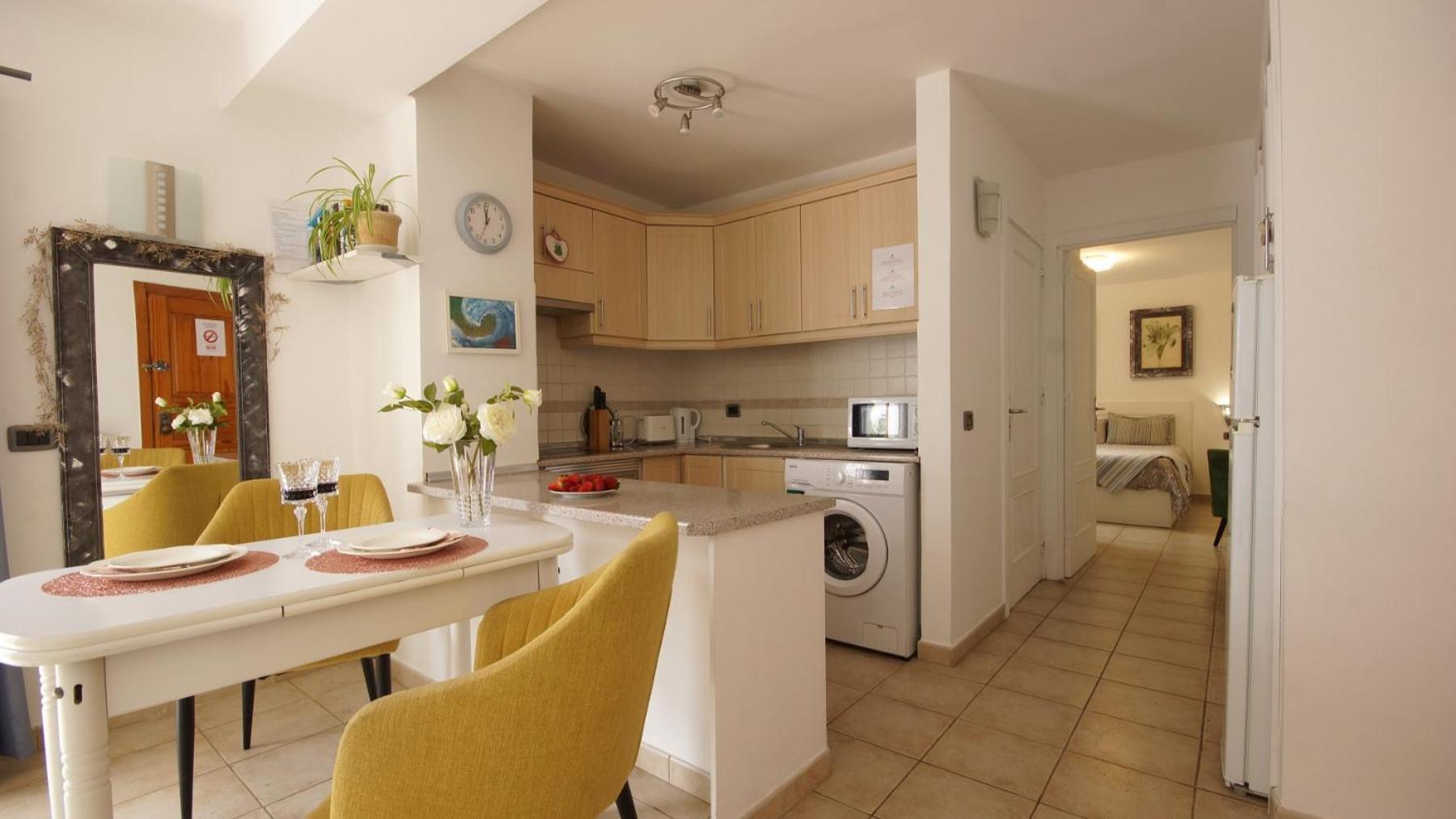 Apartamento Familiar Con Piscina Con Wi Fi En Los Cristianos ロスクリスティアーノス エクステリア 写真